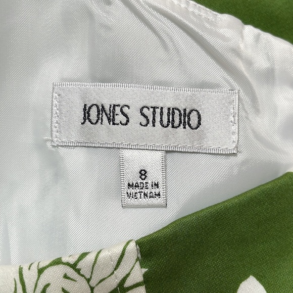 Jones Studio green floral sleeveless fit and flare dress size 8 - Picture 5 of 6